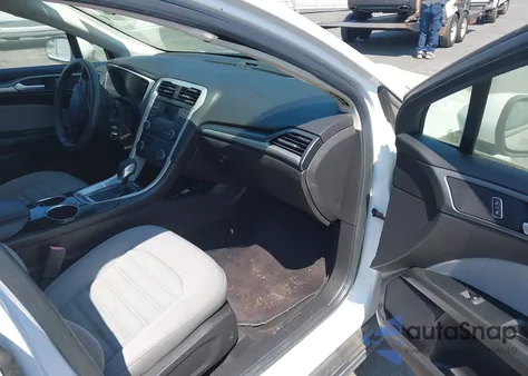 2013 Ford Fusion S из США, поврежденный, VIN 3FA6P0G74DR114006